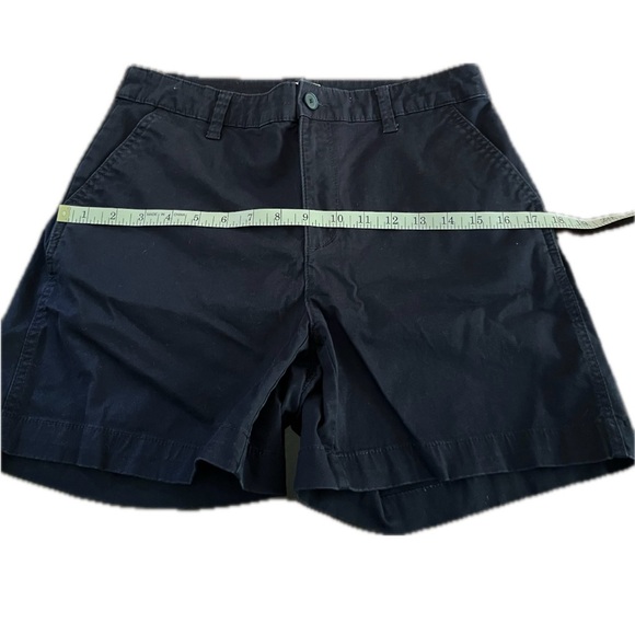 Woman’s dark navy blue shorts soft comfortable size 6 98% cotton 2% spandex - Picture 4 of 6